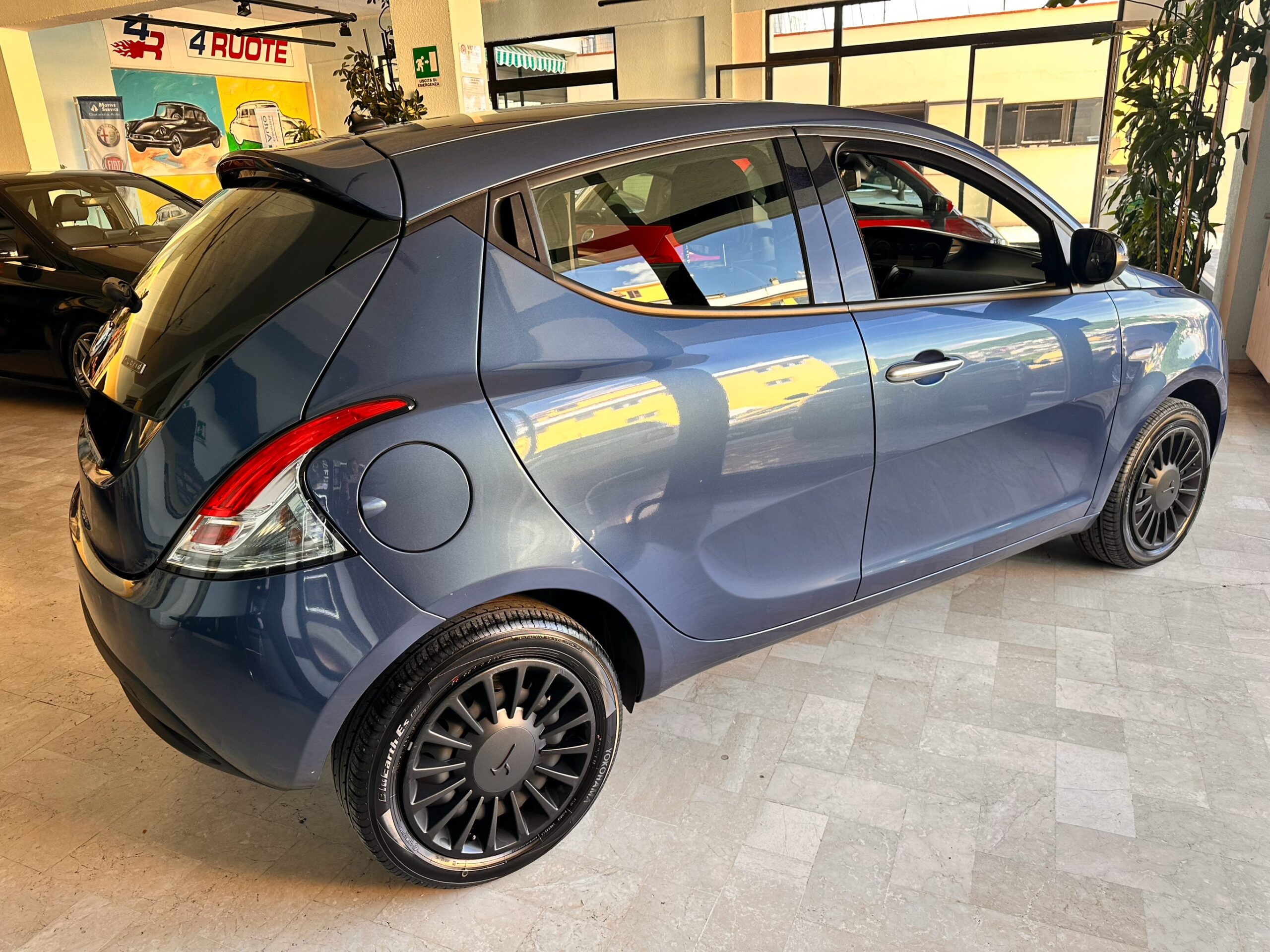 Lancia Ypsilon