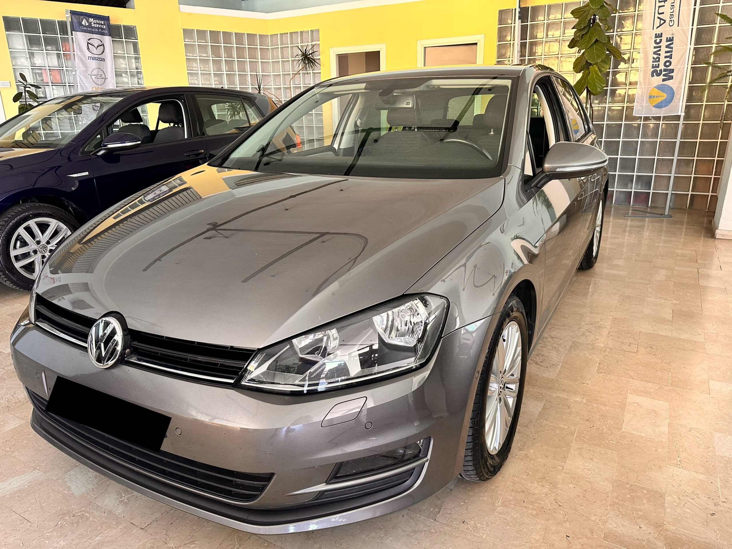 VOLKSWAGEN GOLF