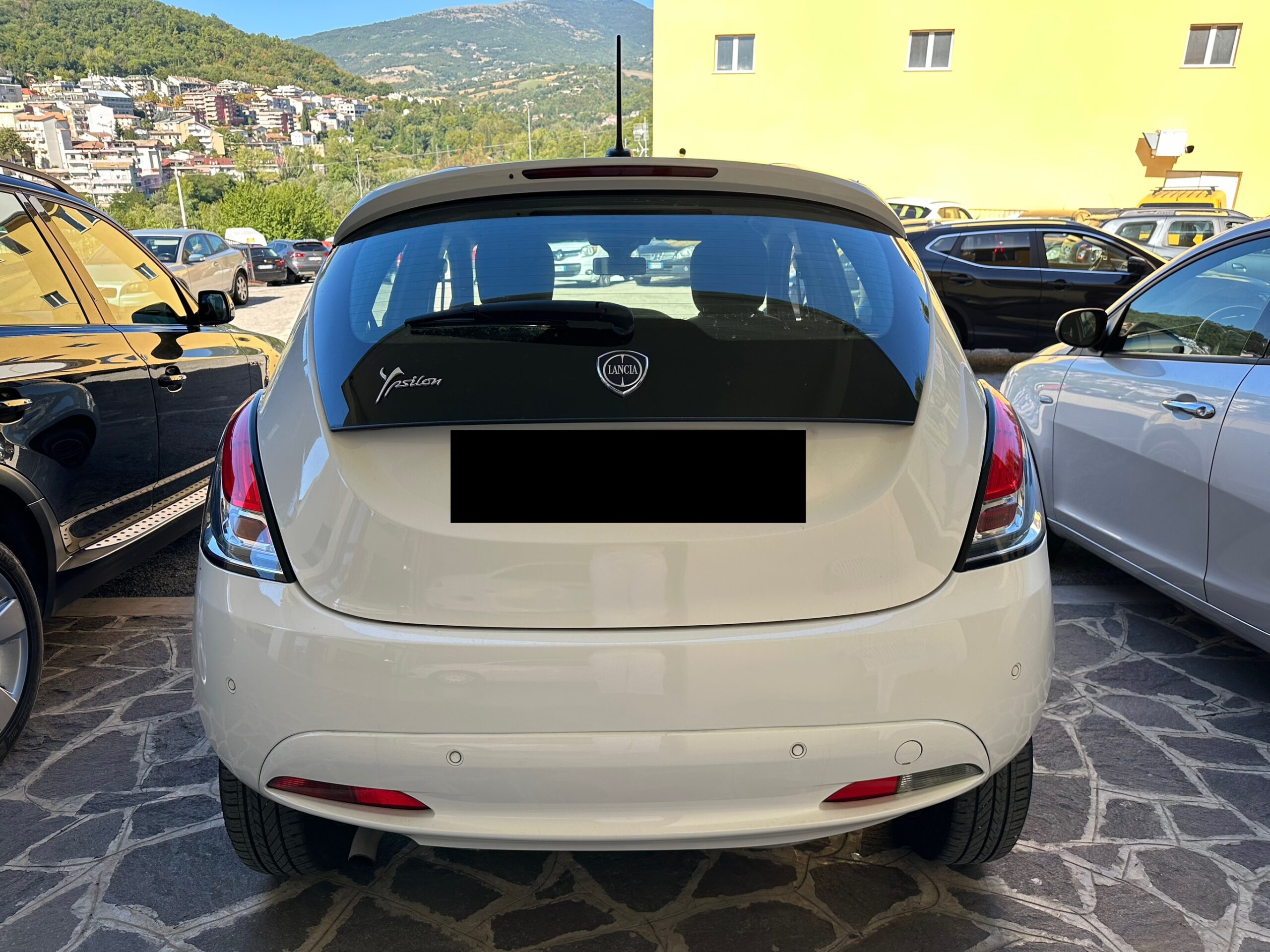 Lancia Ypsilon